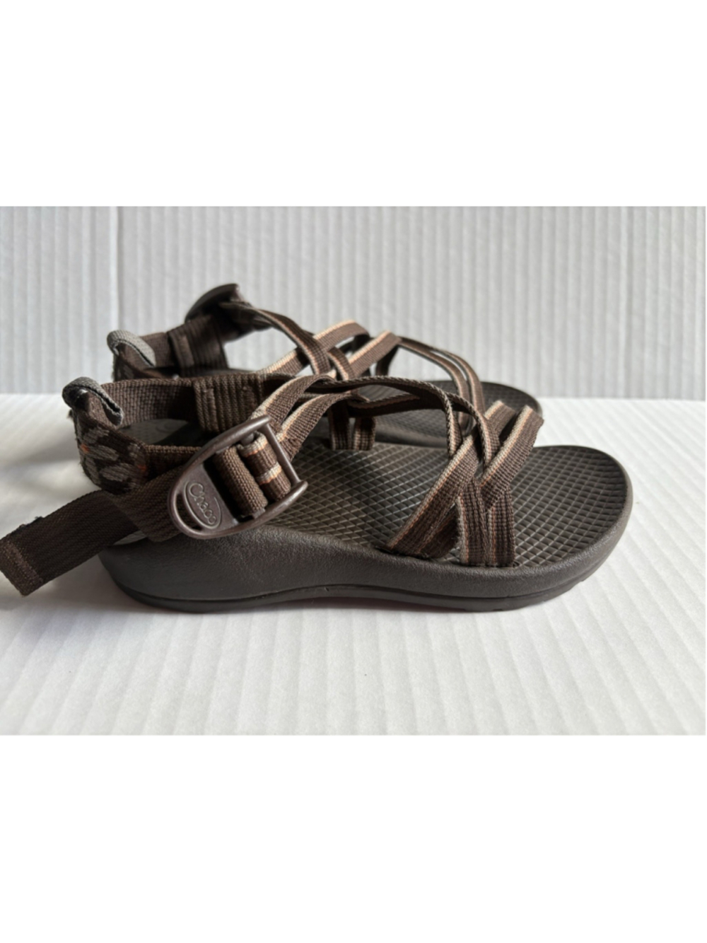Chacos Z2 Youth Brown Floral Size 13 Adjustable Water Shoe Camp Outdoor